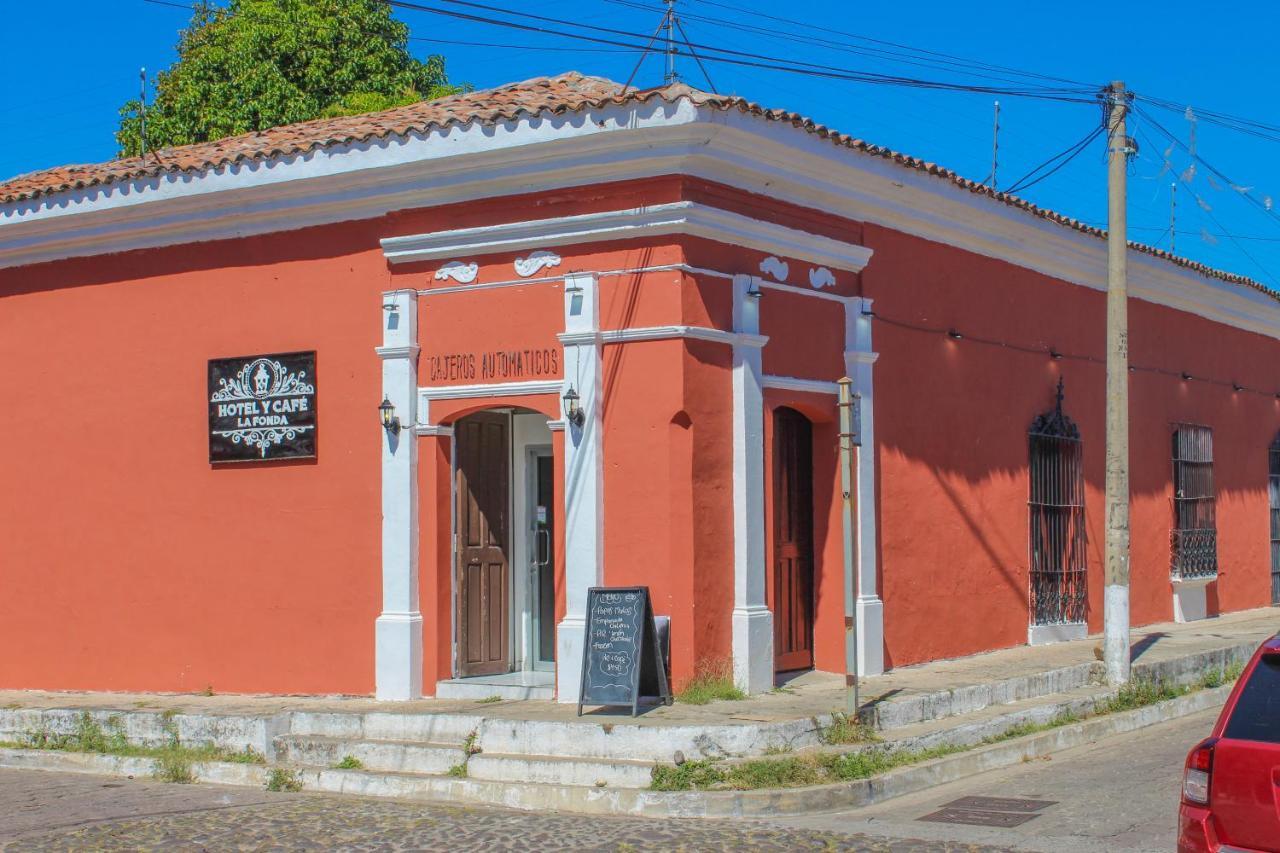 Hotel Y Cafe Ixmati Suchitoto Exteriér fotografie